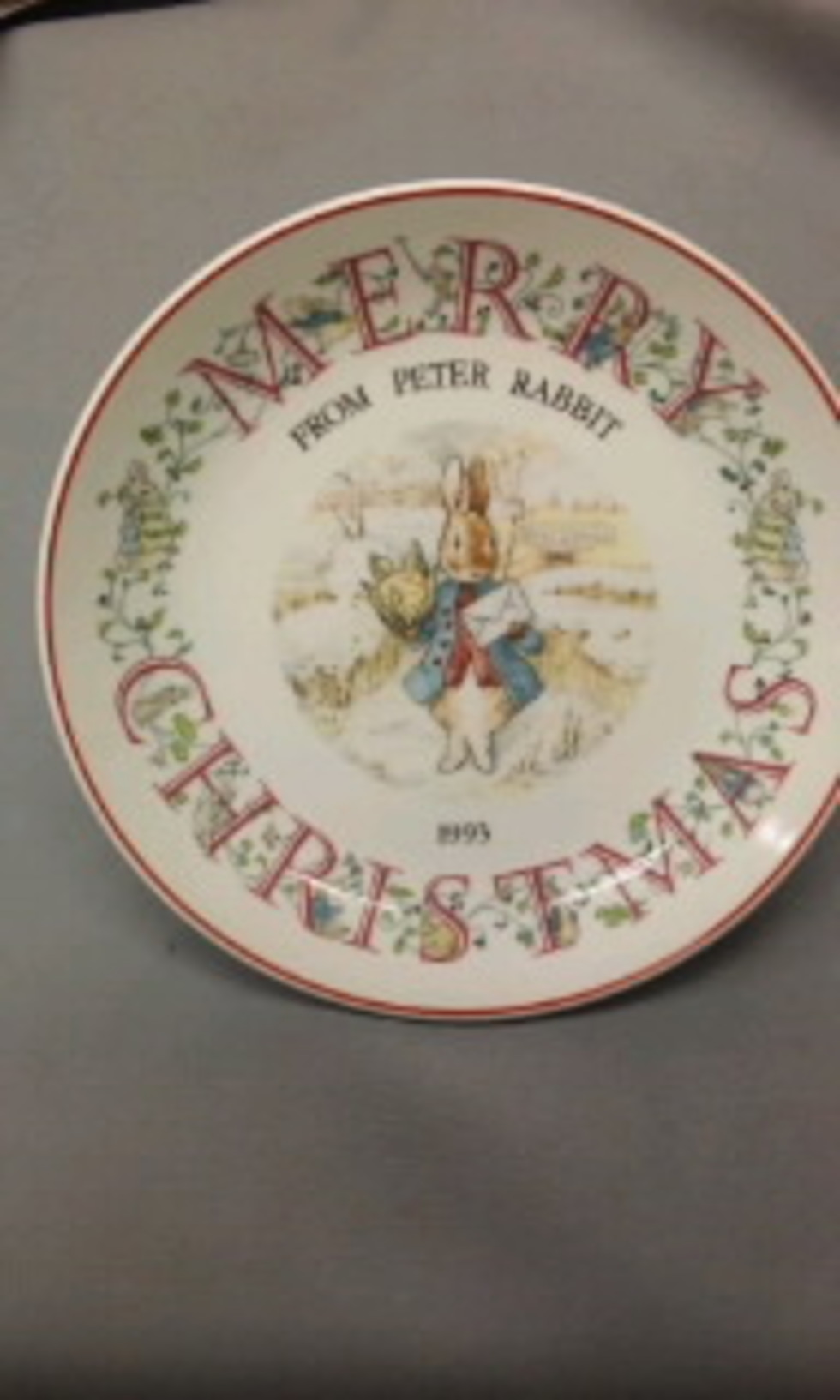 新品　Wedgwood　ピーターラビット　クリスマスプレート1993　3,500円のサムネイル