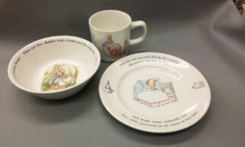 ｗｅｄｇｗｏｏｄ　ピーターラビット　３点セット　4,980円のサムネイル