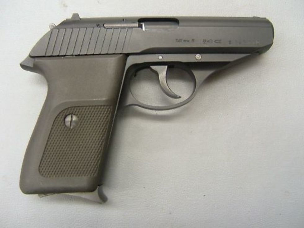 SIG SAUER P230 ガスガン　ホルスター付き　販売済みのサムネイル