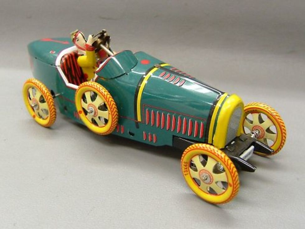 ブリキの車　ブガッティ　T-35　販売済みのサムネイル